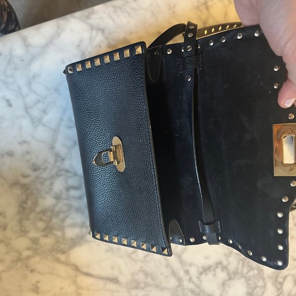 Valentino Rockstud Small Grainy Leather Crossbody - Great condition - Picture 6 of 6